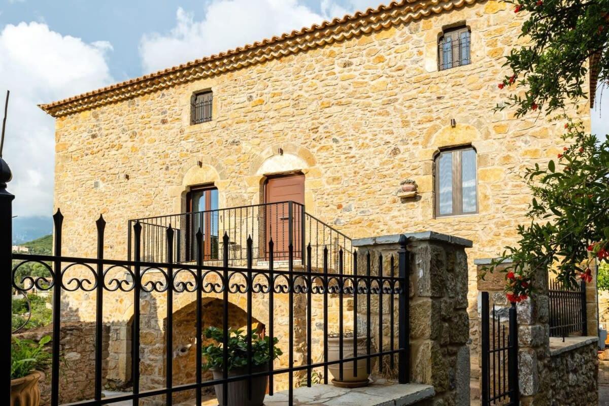 Mantineia Stone Villa-An Ethereal Getaway Megali Mantineia Exterior photo